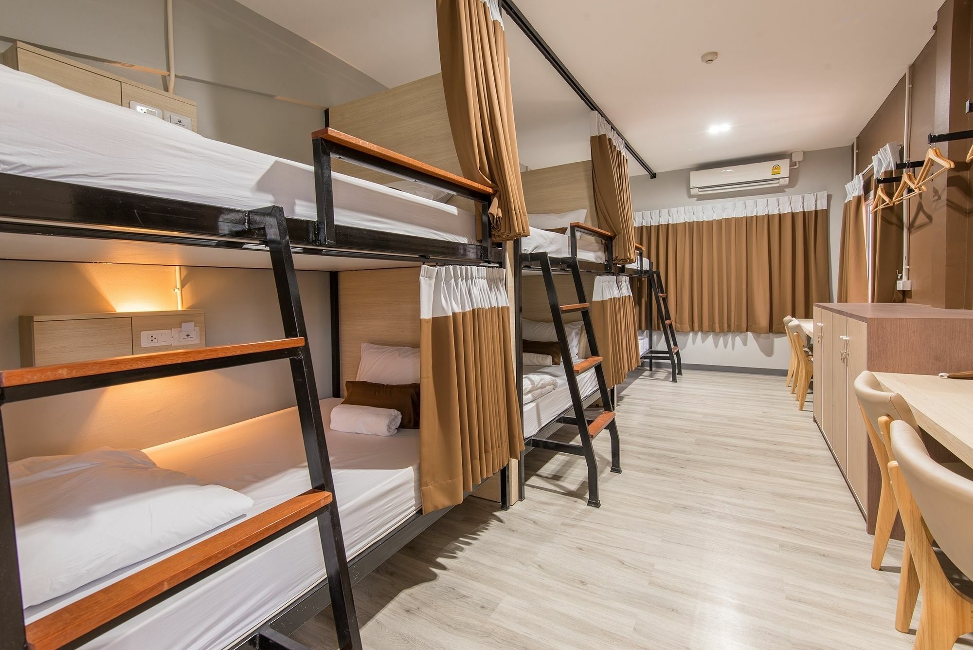Siam Stadium Hostel Bangkok Kültér fotó