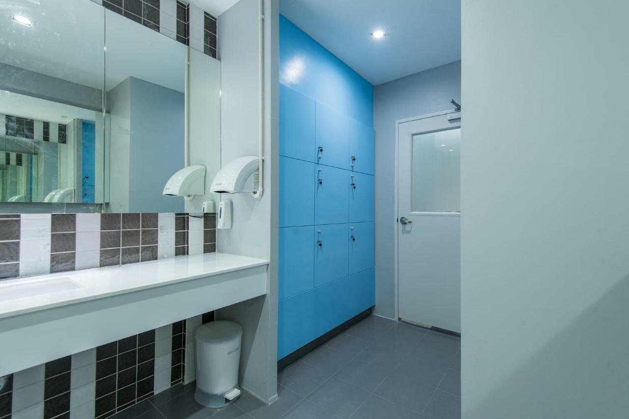 Siam Stadium Hostel Bangkok Kültér fotó