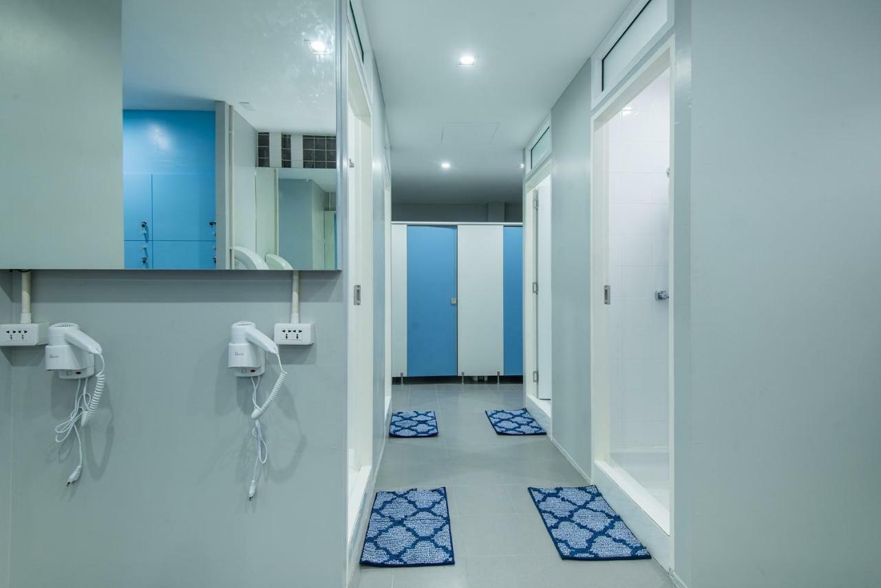 Siam Stadium Hostel Bangkok Kültér fotó
